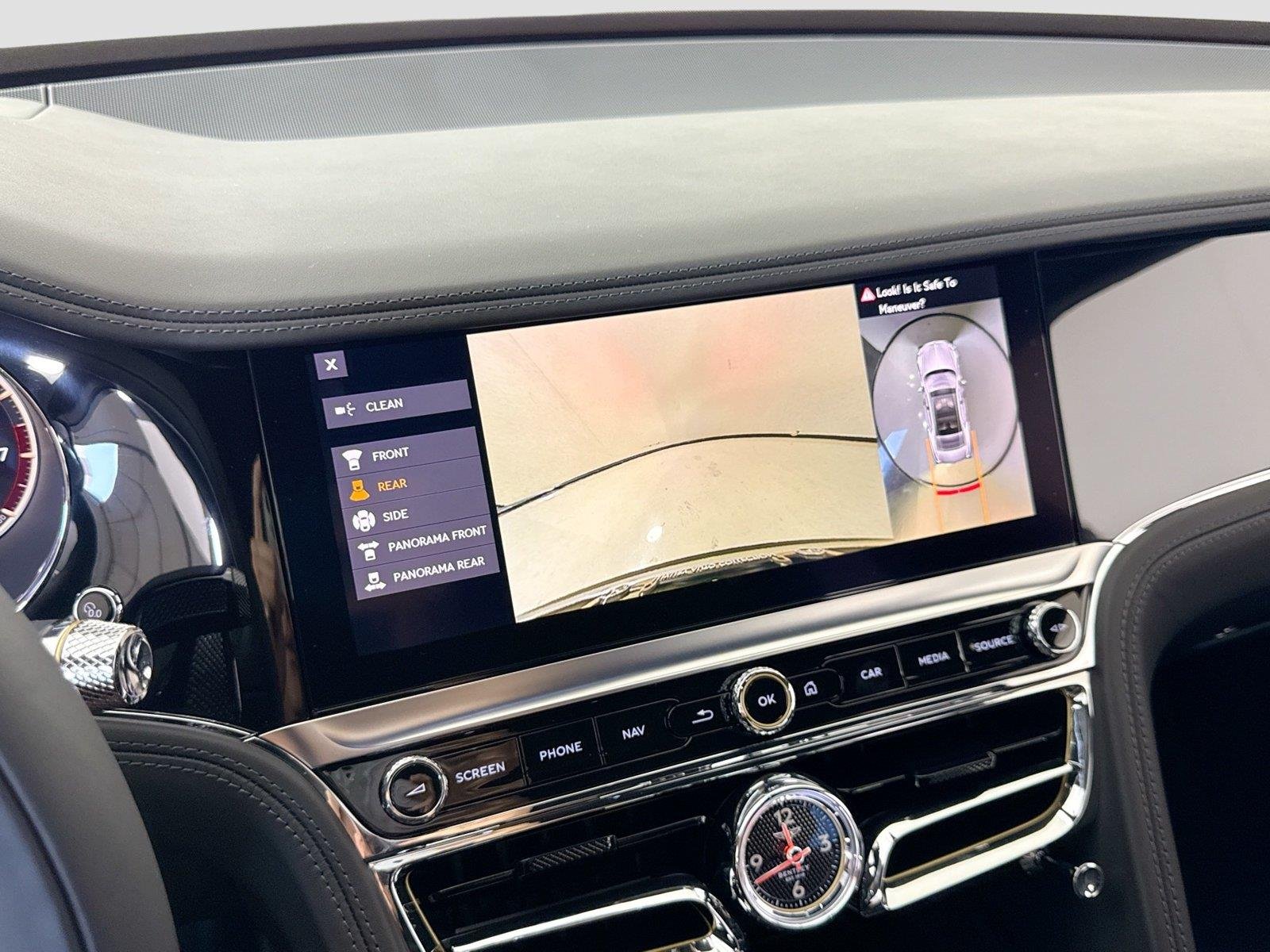 Used 2022 Beluga Bentley V8 | Mulliner Interior | Chrome 23