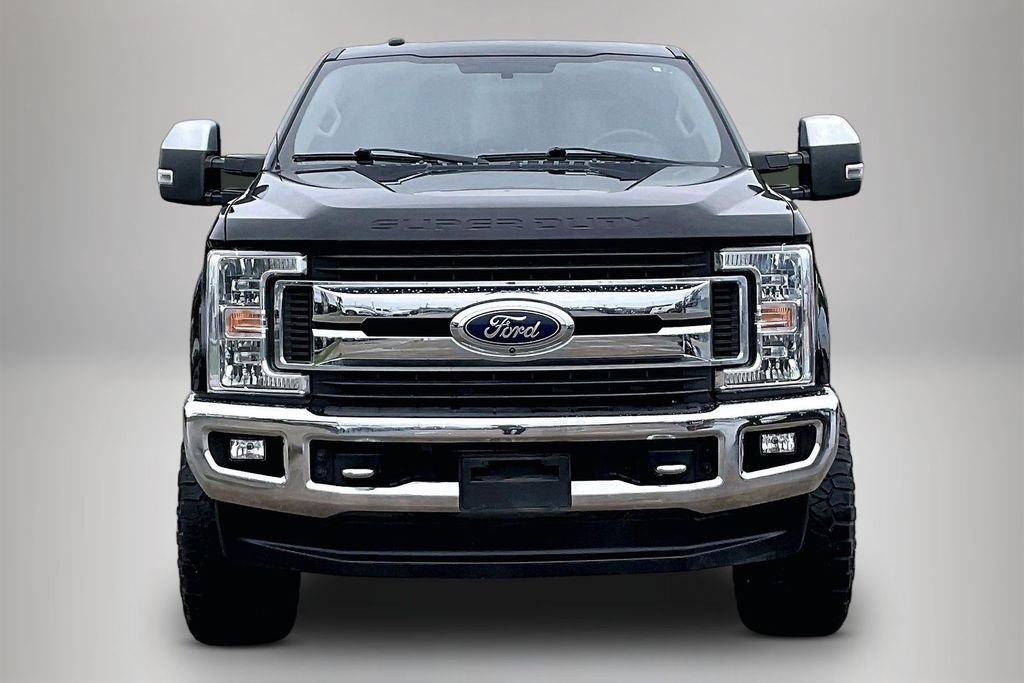 Used 2019 Agate Black Metallic Ford XLT image 3
