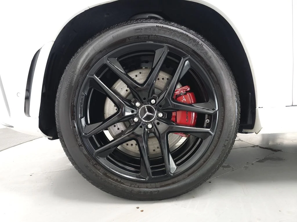Used 2023 Polar White Mercedes-Benz GLE 53 AMG® image 35