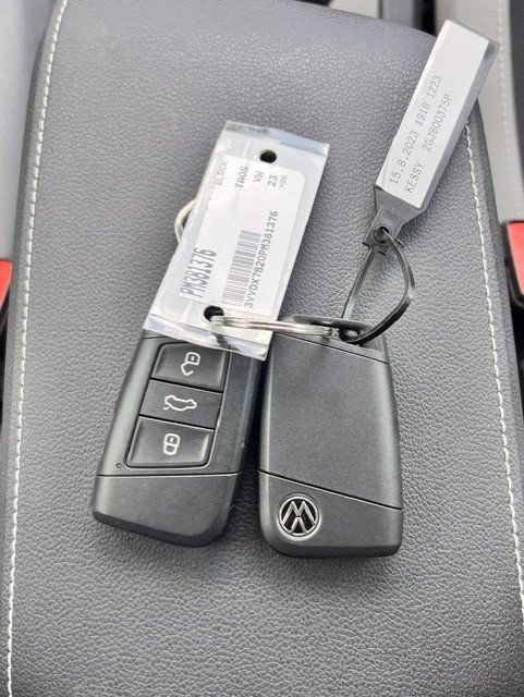 Used 2021 Bright White Clearcoat Jeep Limited image 32