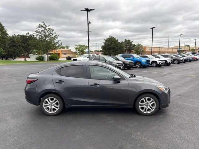 Used 2016 Gray Scion Base image 5