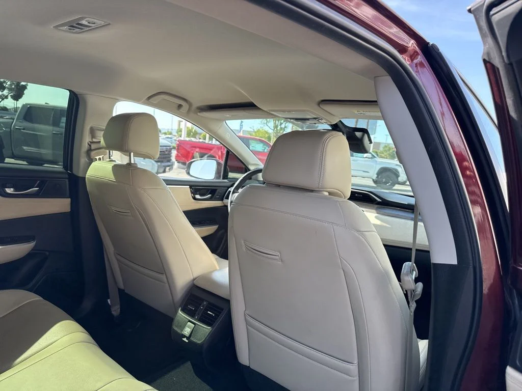 Used 2020  Honda Touring image 23