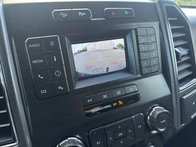 Used 2018 Silver Ford XLT image 22