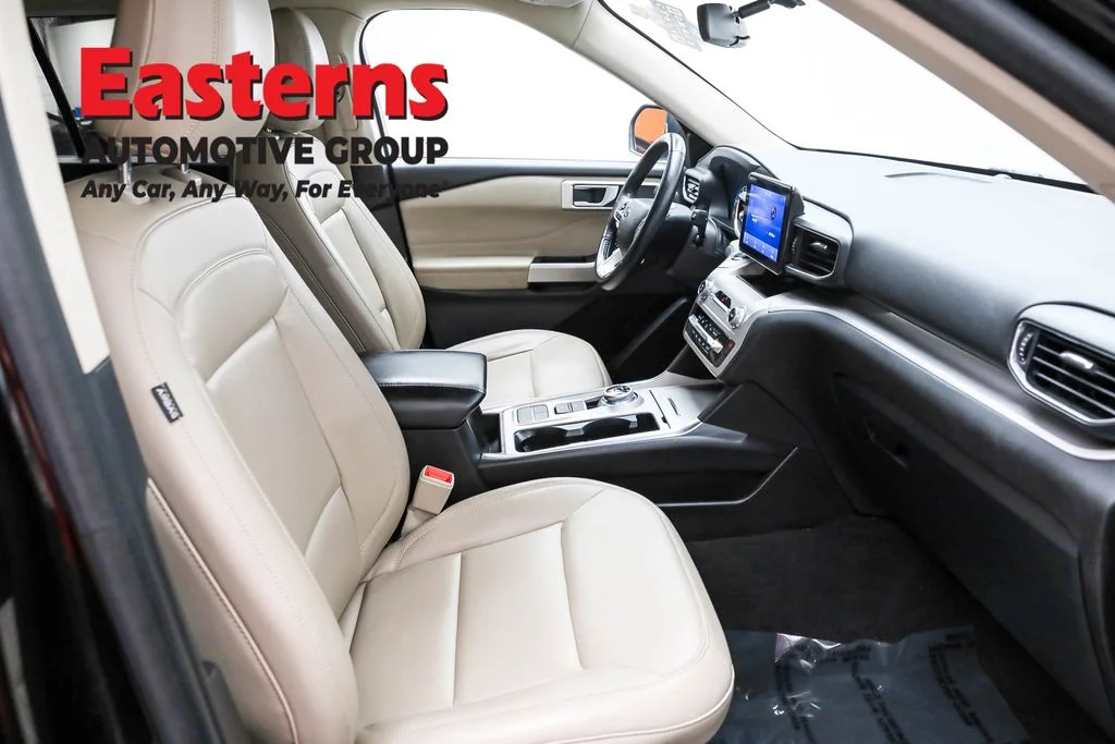 Used 2023 Black Ford XLT image 24