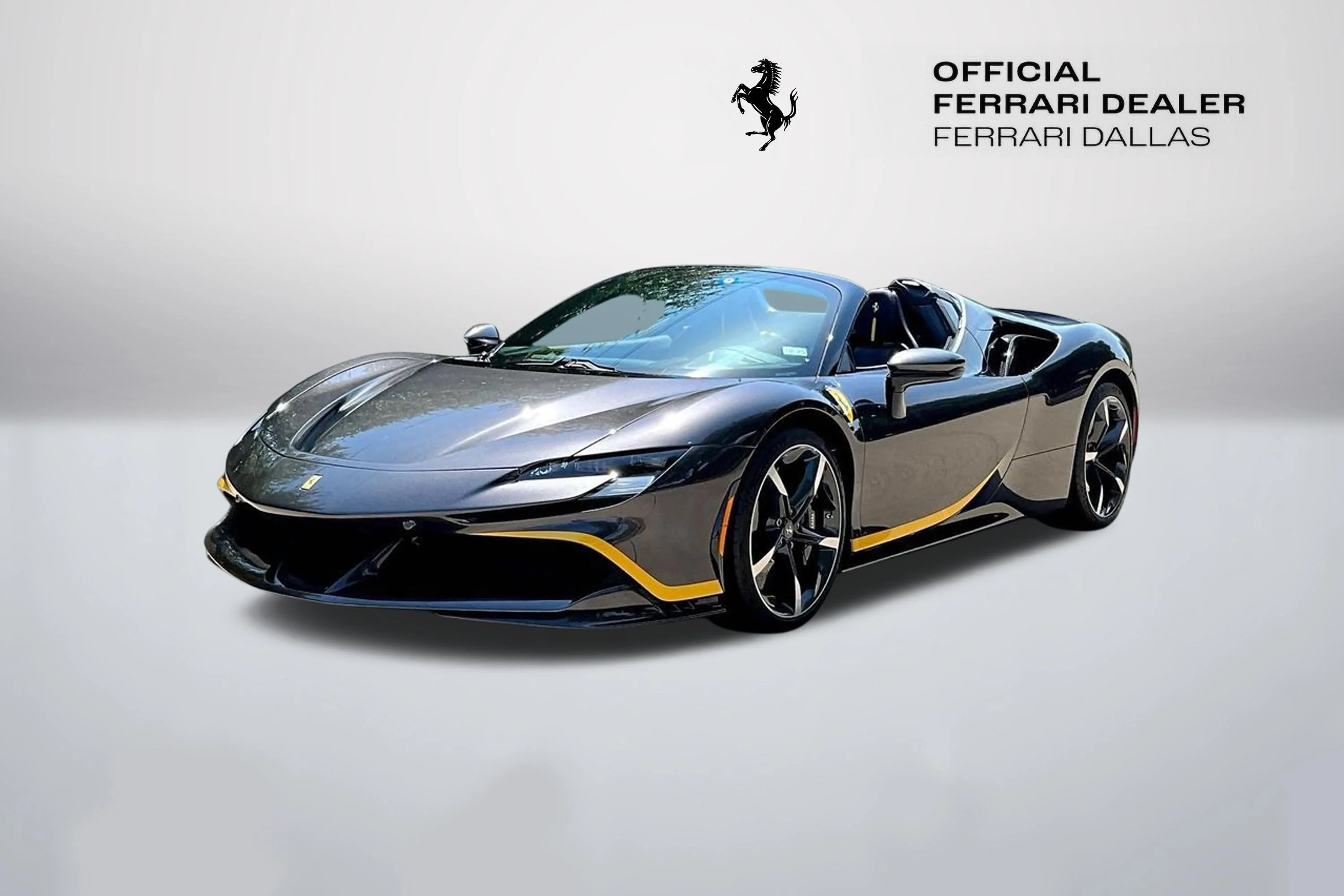 Used 2022 Extra Sample Ferrari  image 3