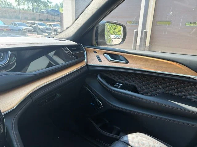 Used 2024 Black Jeep Summit Reserve 4xe image 14