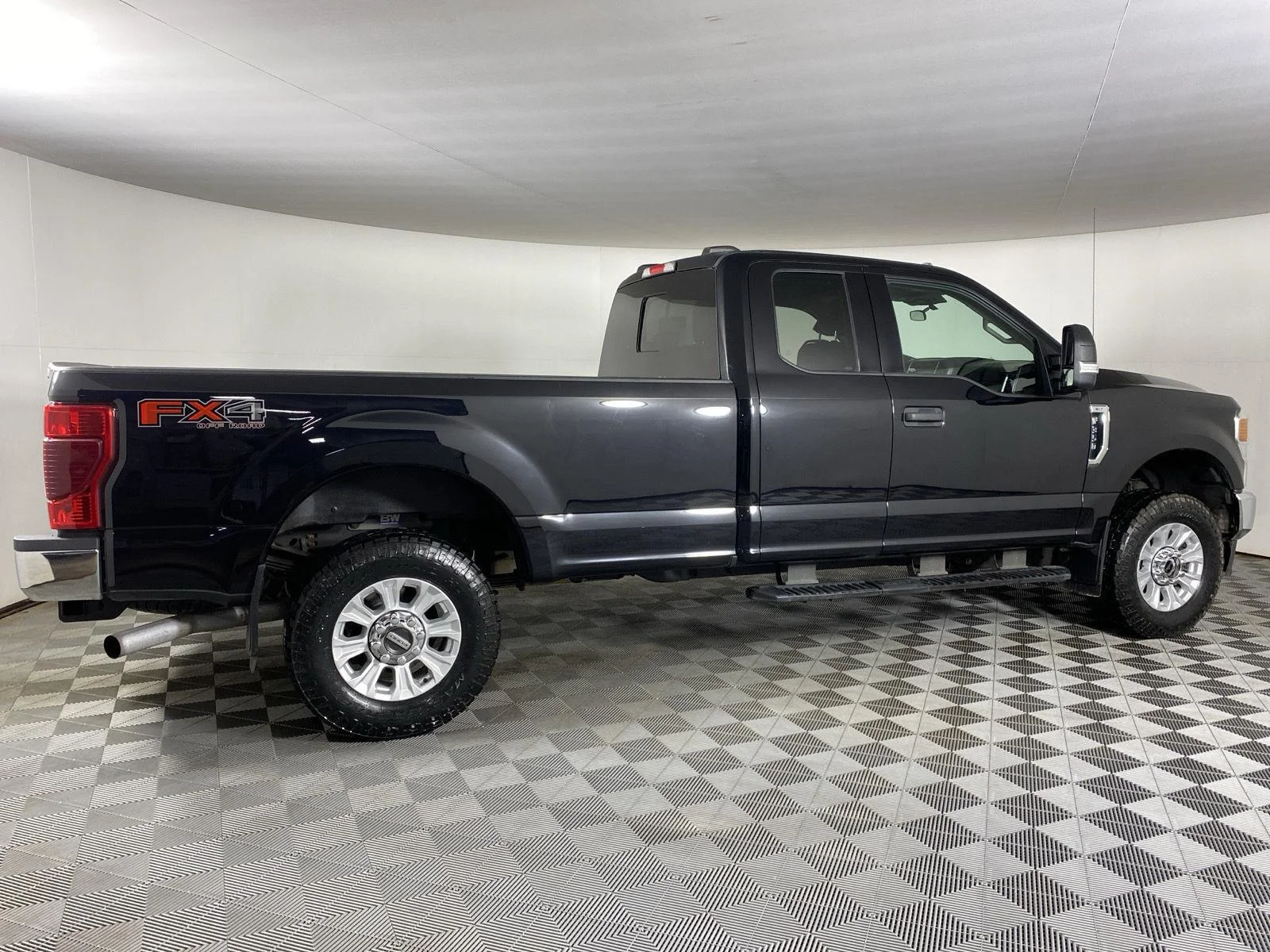 Used 2021 Agate Black Ford XLT image 11