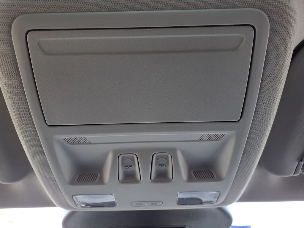 Used 2025 Gray Ford Platinum image 24