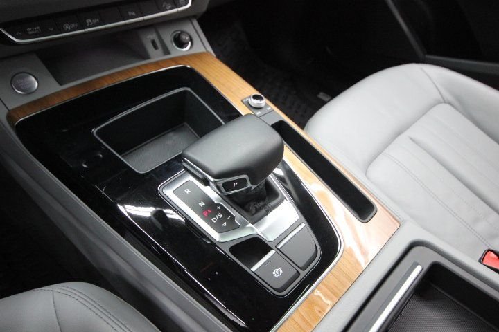 Used 2022 Blue Audi 45 S line Premium image 18