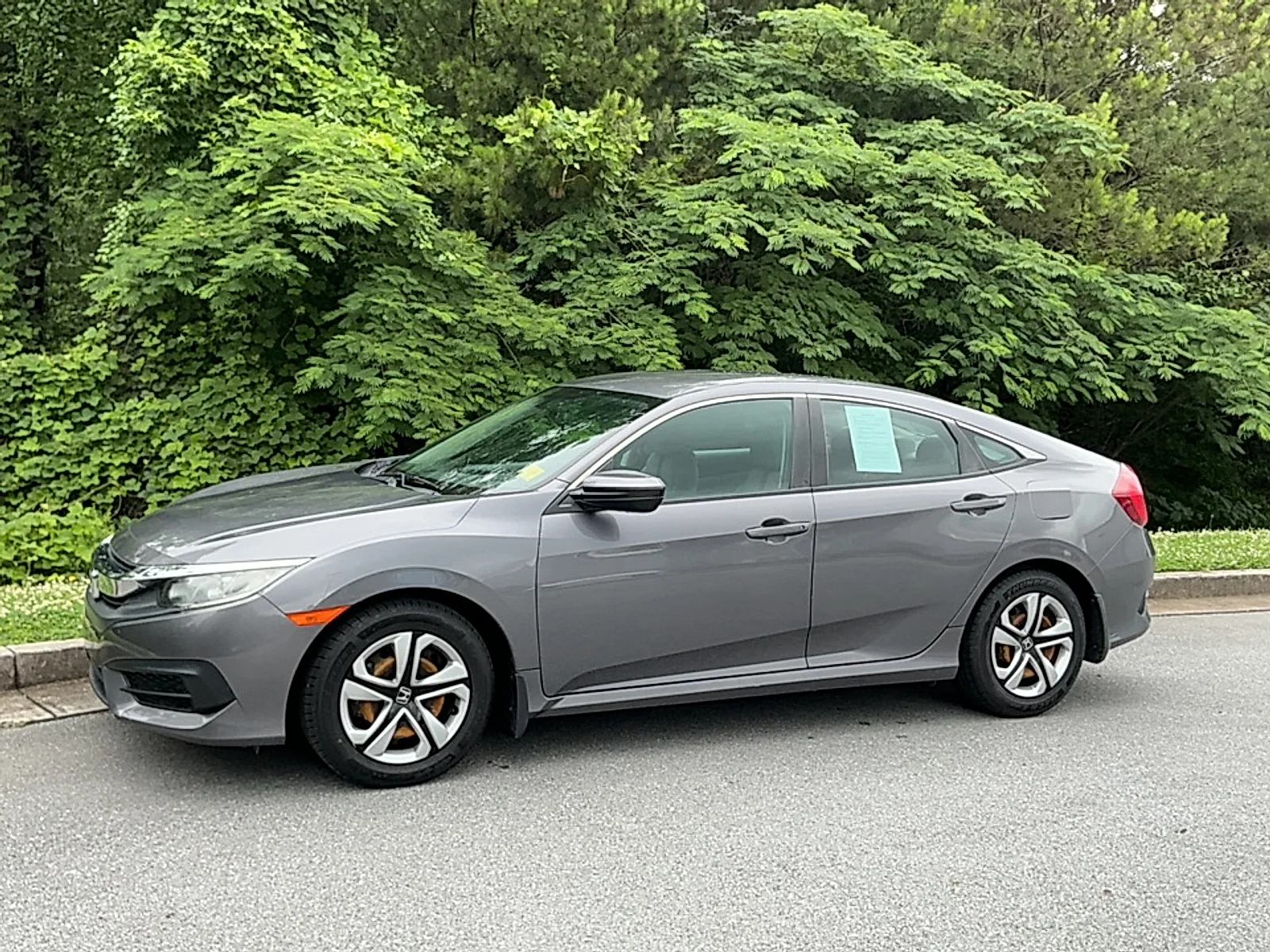 Used 2018  Honda LX image 4