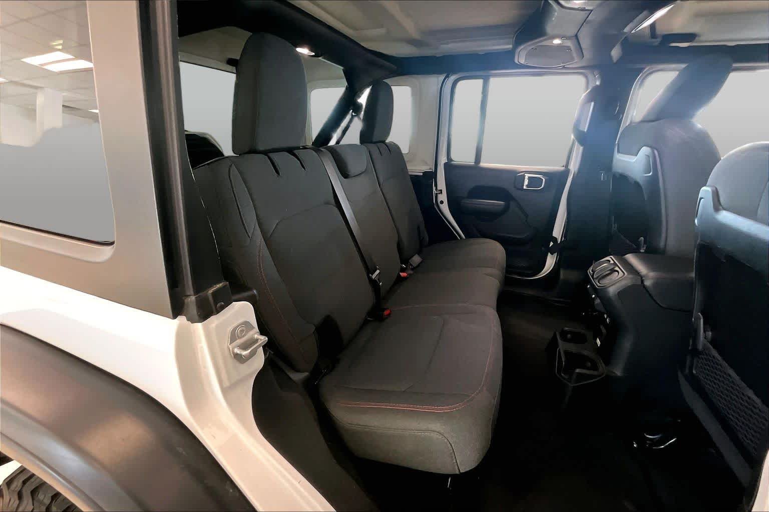 Used 2025 Bright White Clearcoat Jeep Rubicon image 19