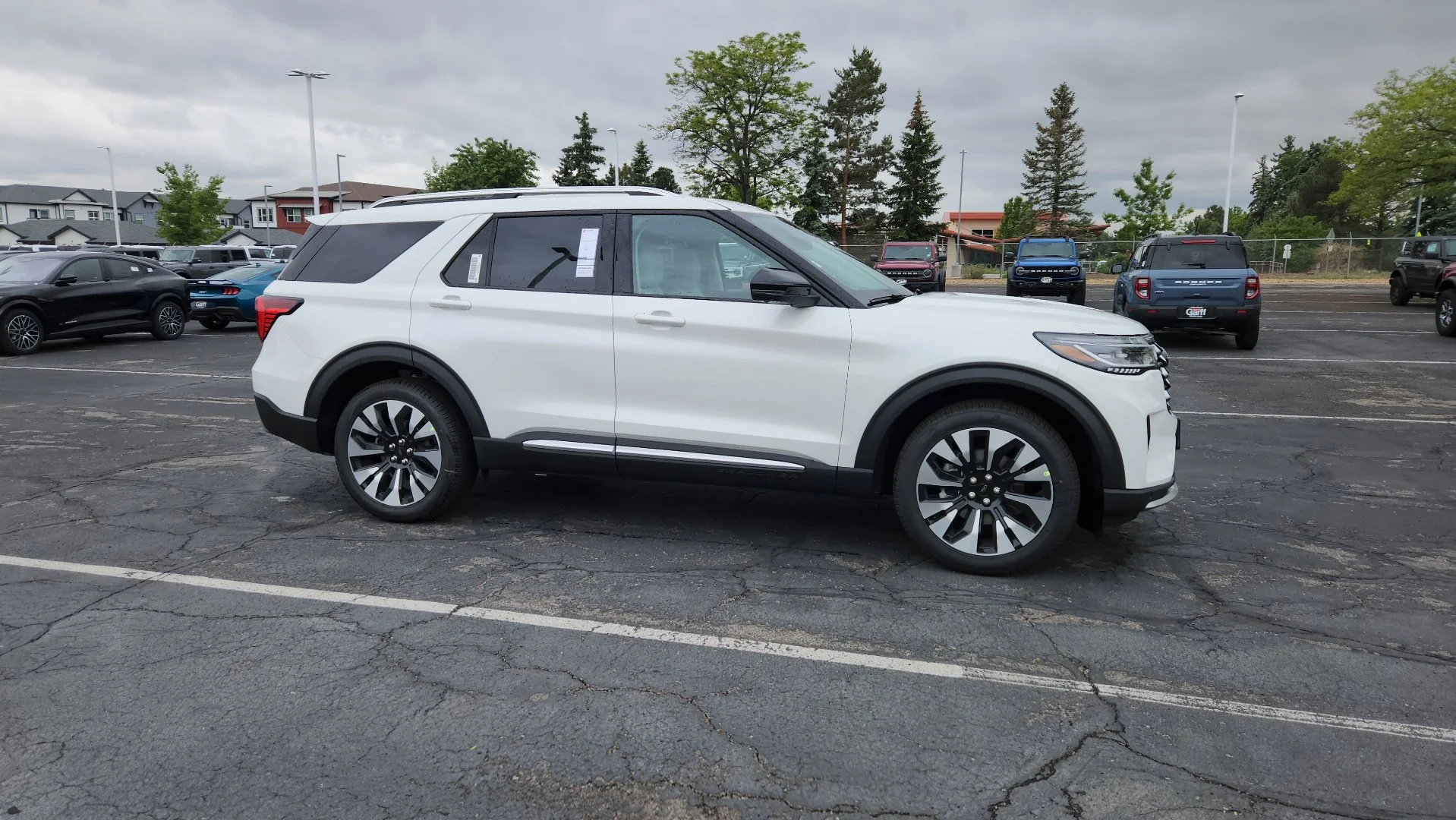 New 2026 Star White Metallic Tri-Coat Ford Platinum image 16