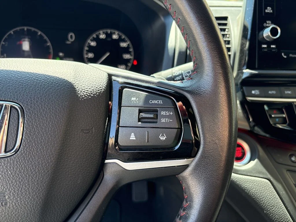 Used 2025 Gray Honda Sport-L image 10