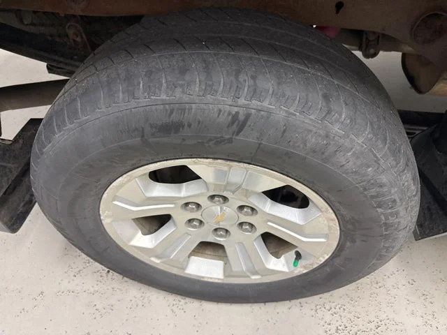 Used 2017 Gray Chevrolet LT image 4