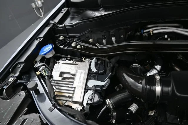 Used 2021 Blue Ford Platinum image 33