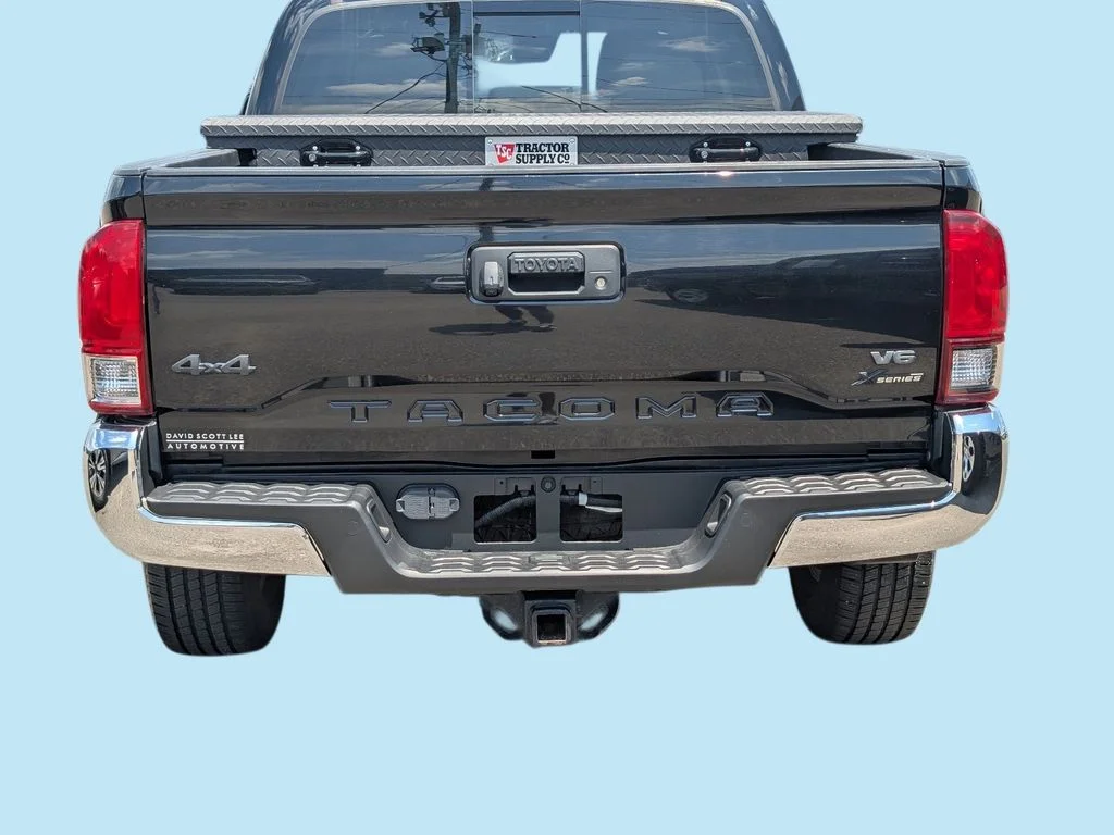 Used 2019 Black Toyota SR5 image 35