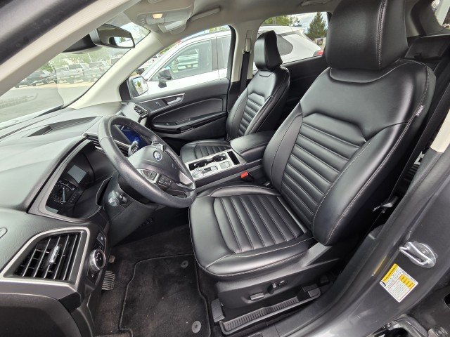Used 2024 Grey Ford SEL image 16