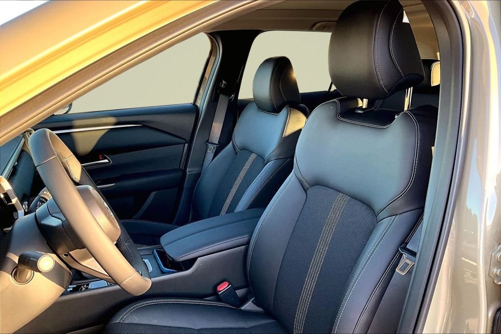 New 2026 Zircon Sand Metallic Mazda 2.5 S Meridian Edition AWD image 9