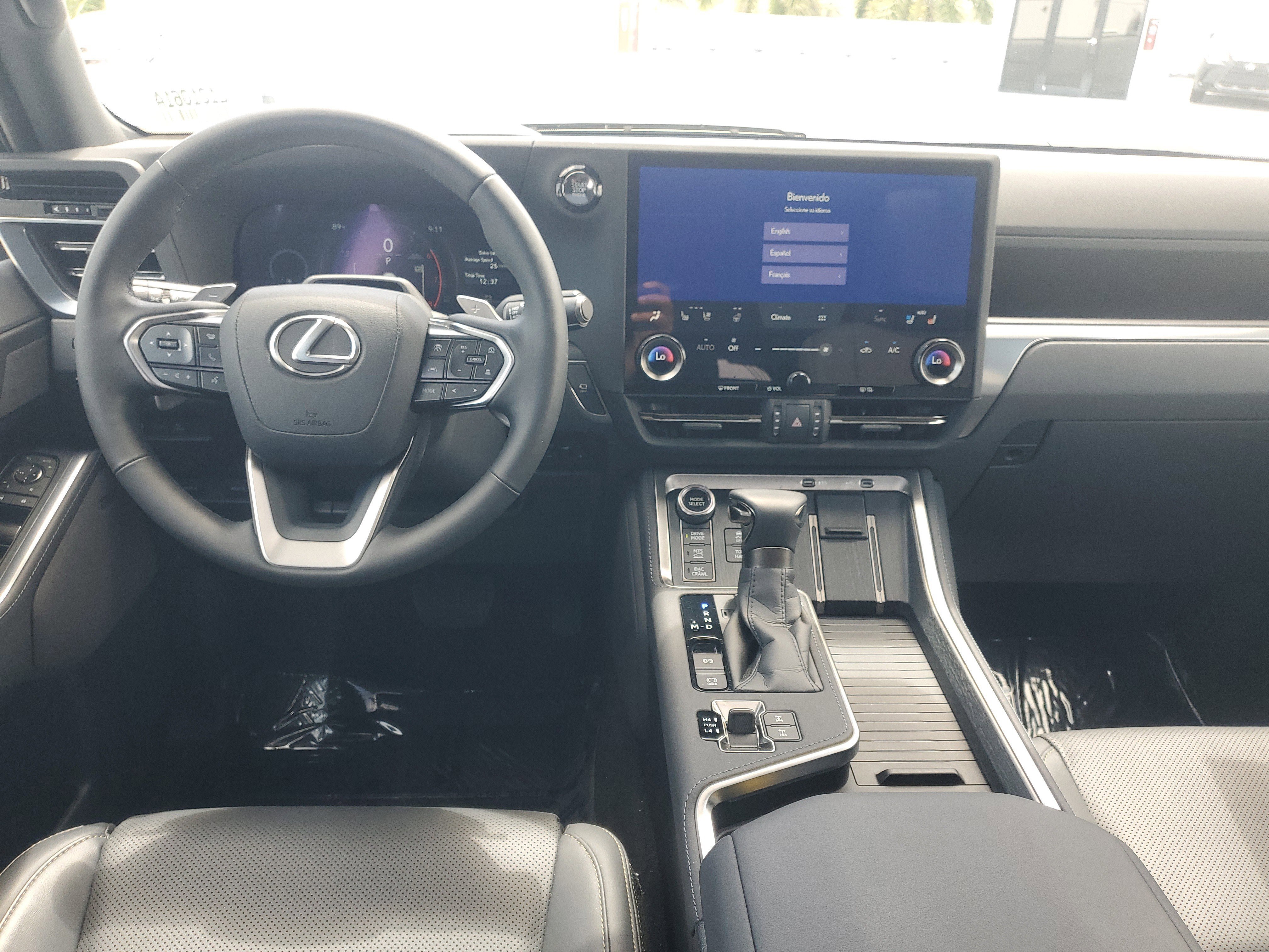 Used 2025 Silver Lexus GX 550 Overtrail+ image 12