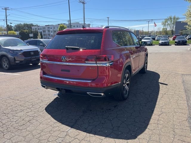 Used 2023  Volkswagen SEL image 13