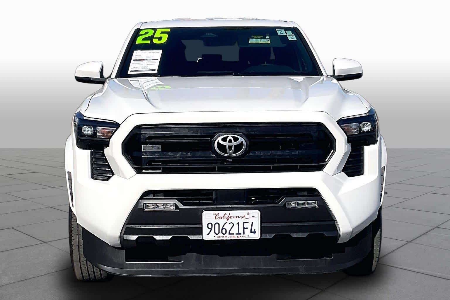 Used 2025 Ice Cap Toyota SR5 image 3