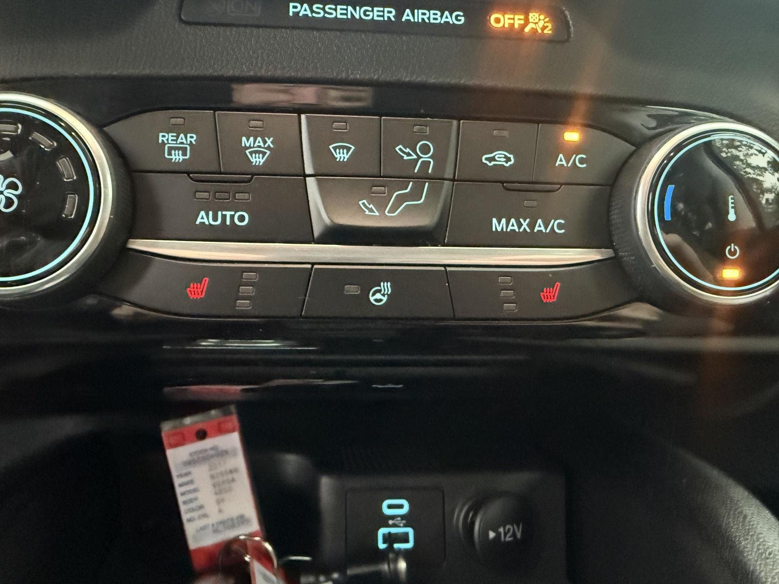Used 2022 Carbonized Gray Ford SE image 3