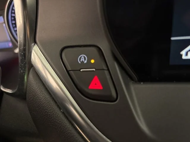 Used 2024 Summit White Chevrolet 2LT image 19