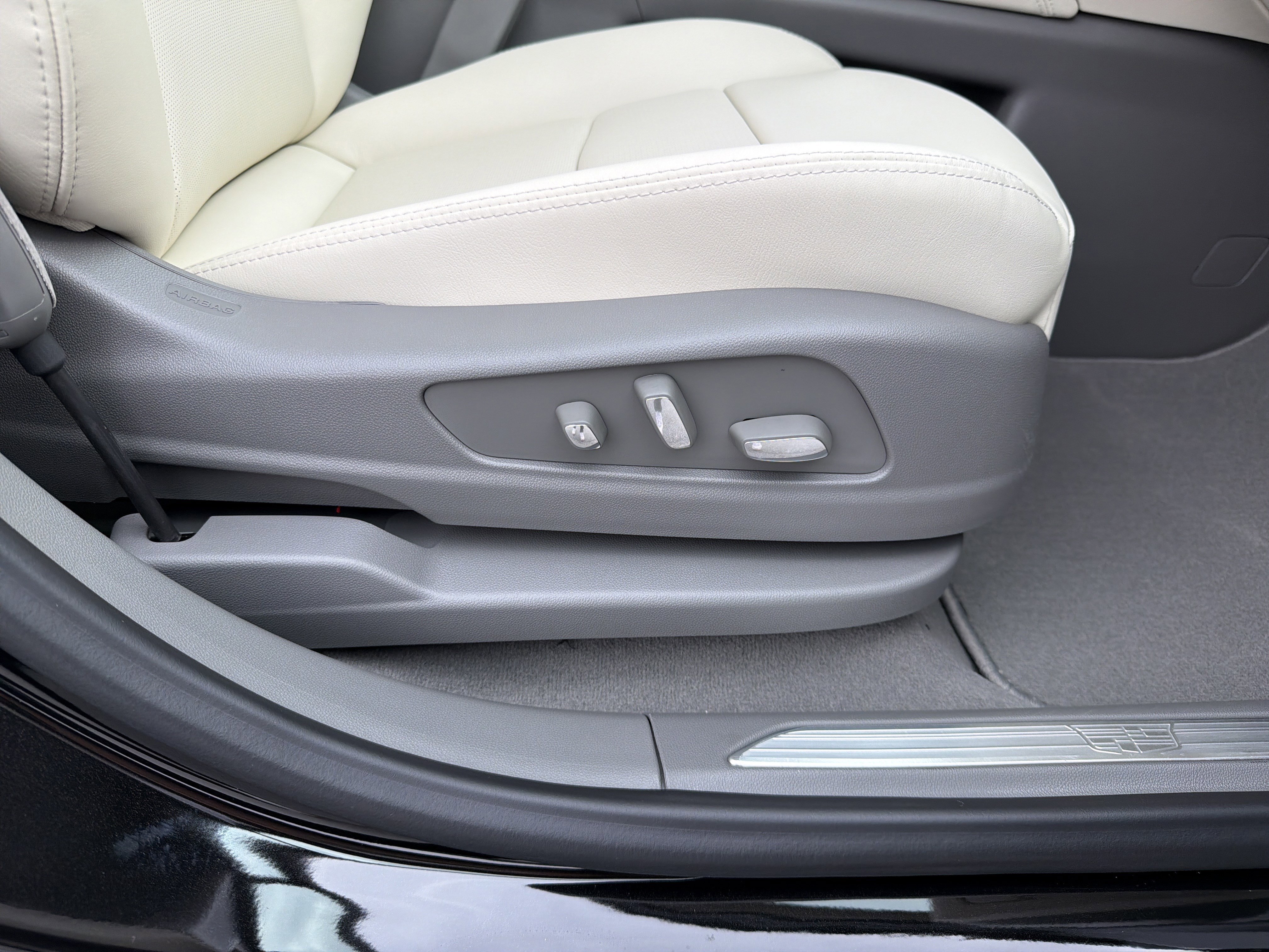 2026 Cadillac XT5 Premium Luxury - Photo 16