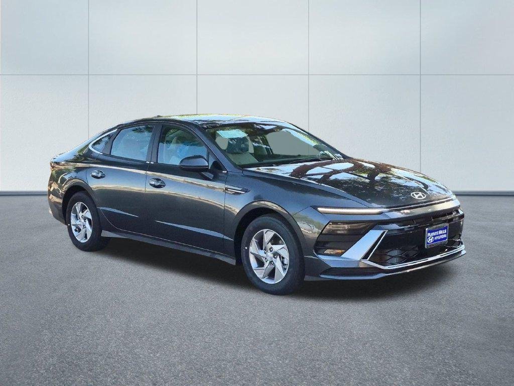 New 2026 Gray Hyundai SE image 8