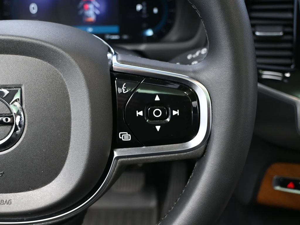 2024 Volvo XC90 Plus - Photo 30
