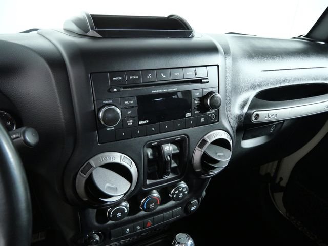 Certified Used 2018  Jeep Unlimited Sport image 18