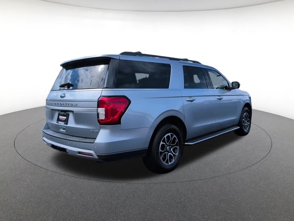 Used 2023 Silver Ford XLT image 5
