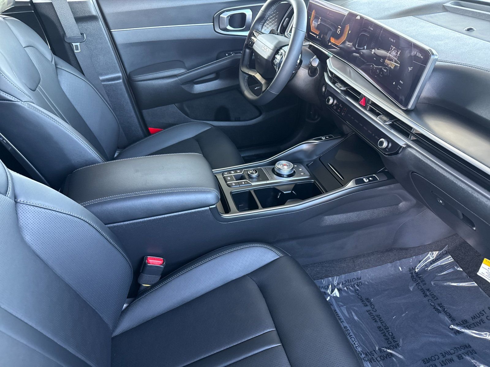 New 2026 Snow White Pearl Kia EX AWD image 18