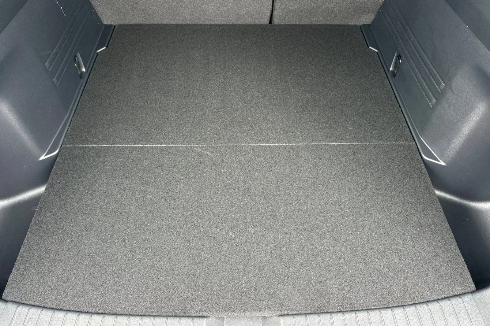 New 2026 Machine Gray Metallic Mazda 2.5 S Select AWD image 15