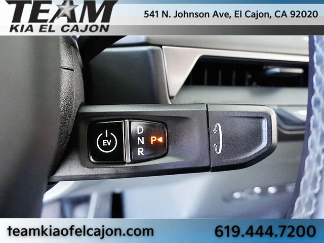 Used 2024 Black Kia Light Long Range image 33