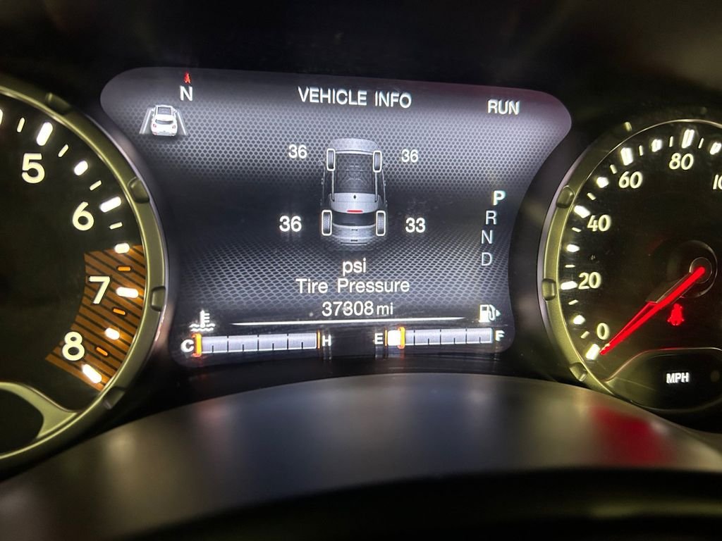 Used 2021 Black Jeep Latitude image 10