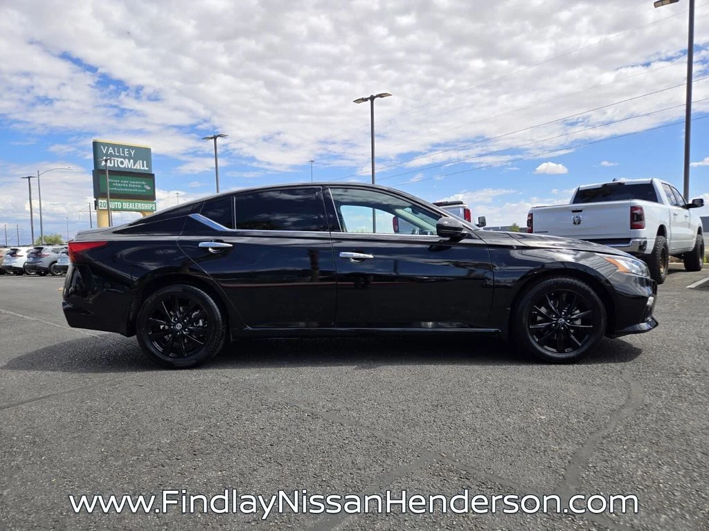 Certified Used 2021 Black Nissan 2.5 Platinum image 7