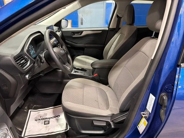 Used 2022 Blue Ford SE image 15