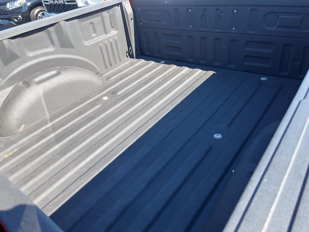 Used 2020 Red Ford XL image 10