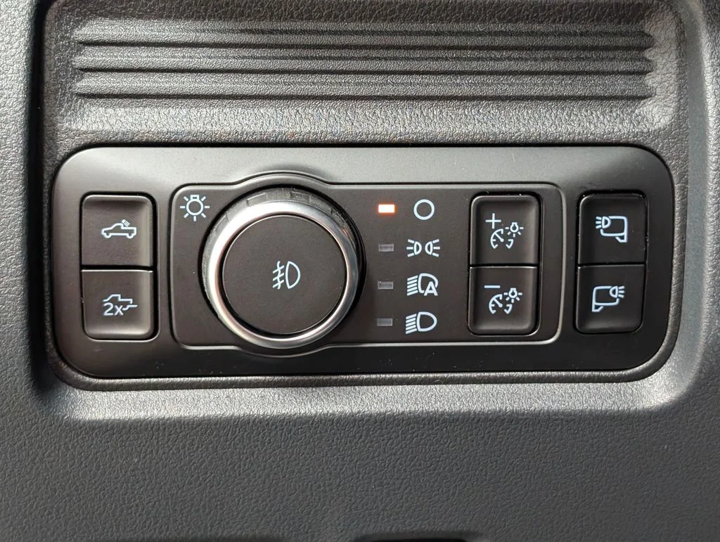 New 2026 Agate Black Metallic Ford F-250® Lariat® image 15