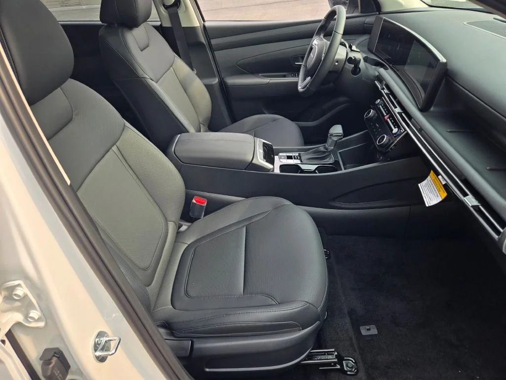 New 2026 White Pearl Hyundai SEL Premium image 7