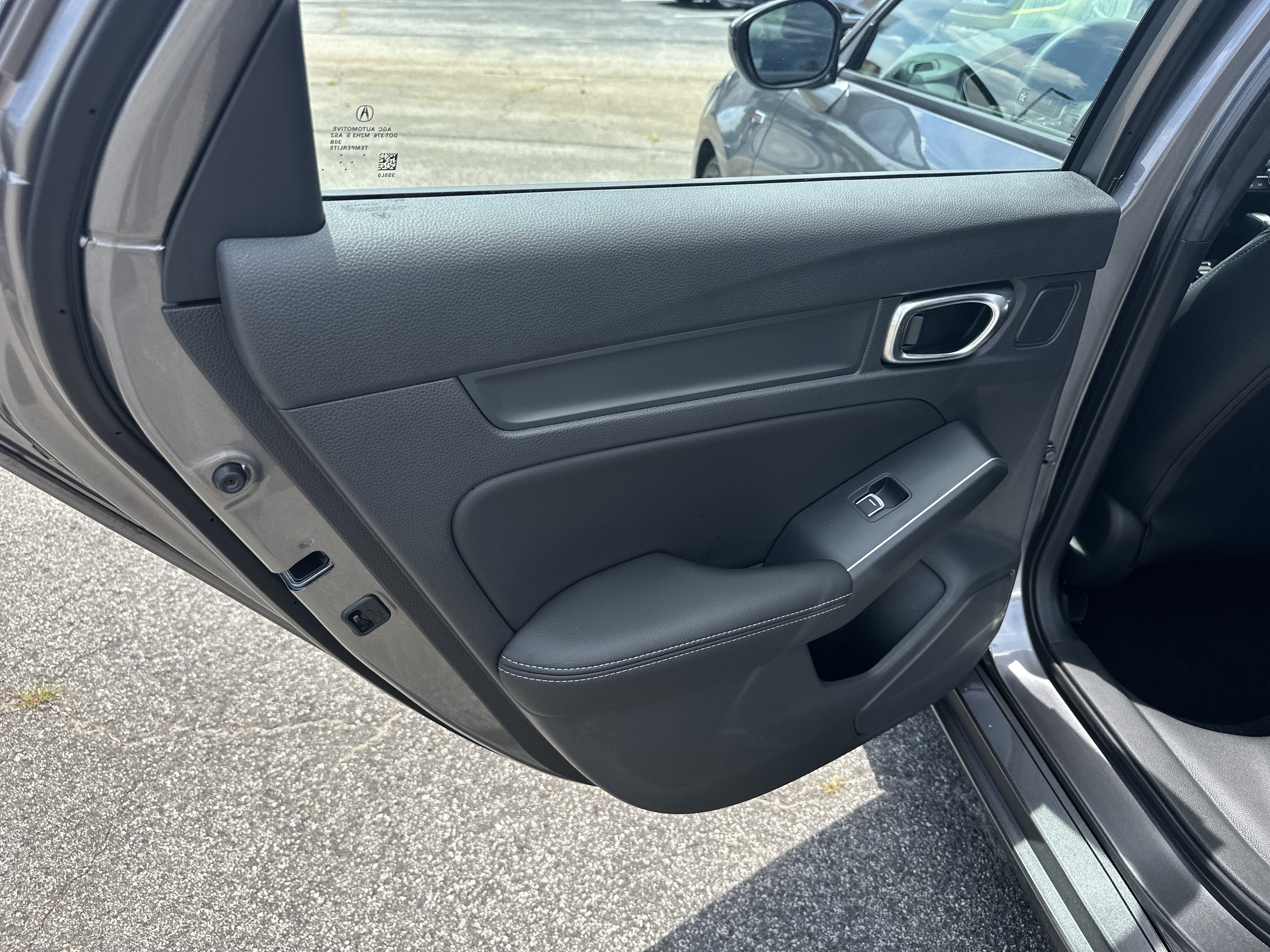 Used 2025 Liquid Carbon Metallic Acura w/A-Spec Package image 26