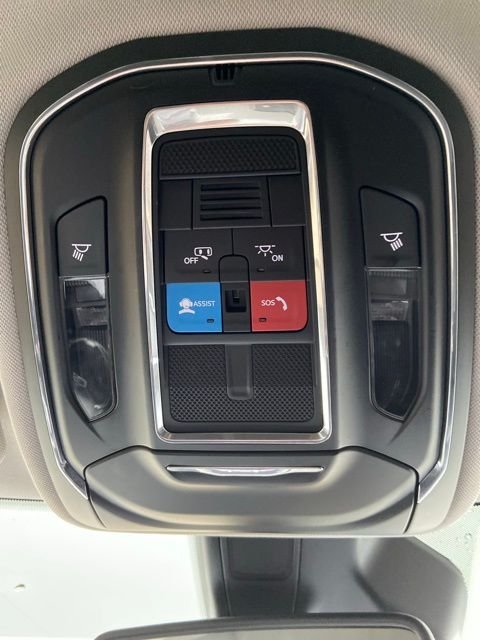 2023 Jeep Grand Cherokee Laredo - Photo 24