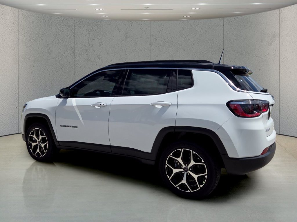 New 2026 Bright White Clear-Coat Exterior Paint Jeep Limited image 8