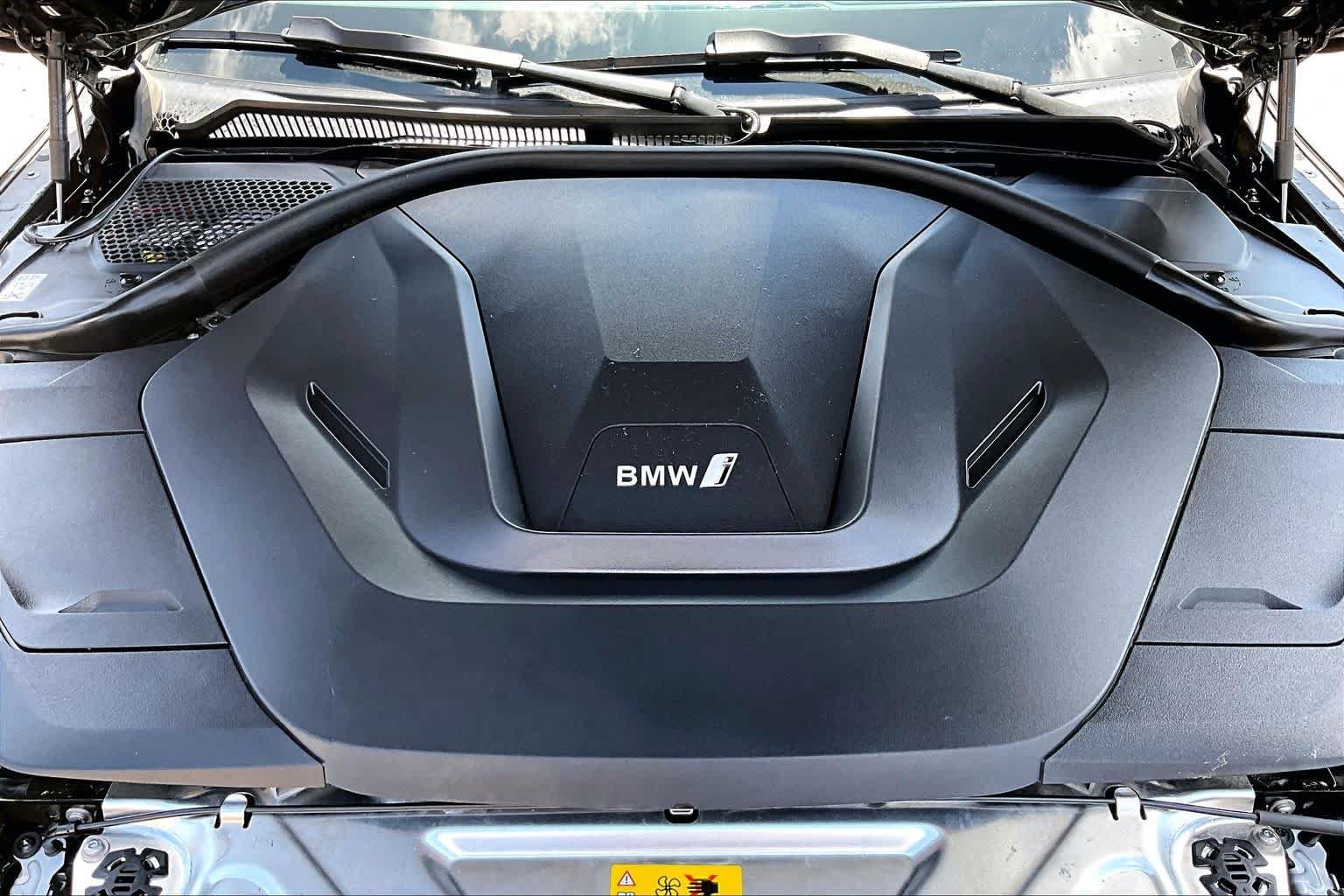 Used 2025 Black Sapphire Metallic BMW M50 image 30