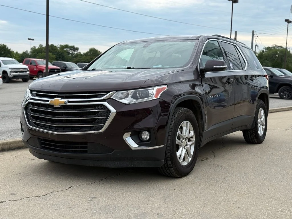 Used 2020 Chevrolet Traverse 3LT with VIN 1GNERHKW3LJ219892 for sale in Crestwood, KY