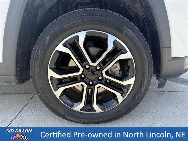 Used 2022 Bright White Clearcoat Jeep Limited image 9