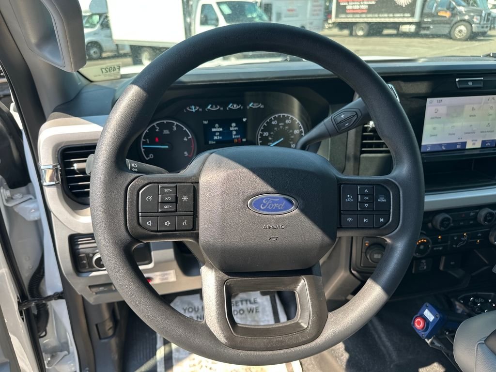 2025 Ford F-550 Super Duty Chassis Cab XL - Photo 25