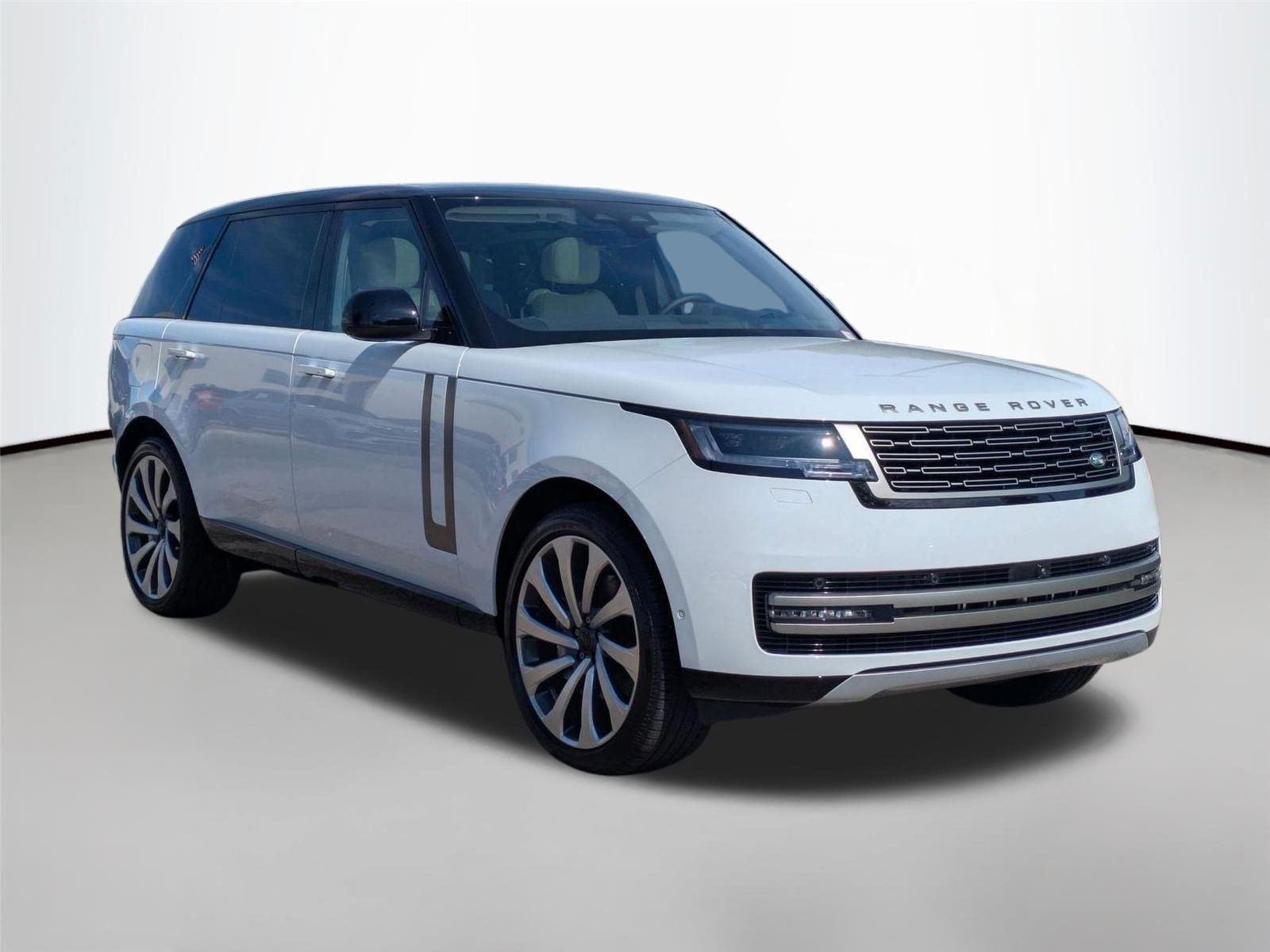 New 2026 Fuji White LAND ROVER SE 7 Seats image 3