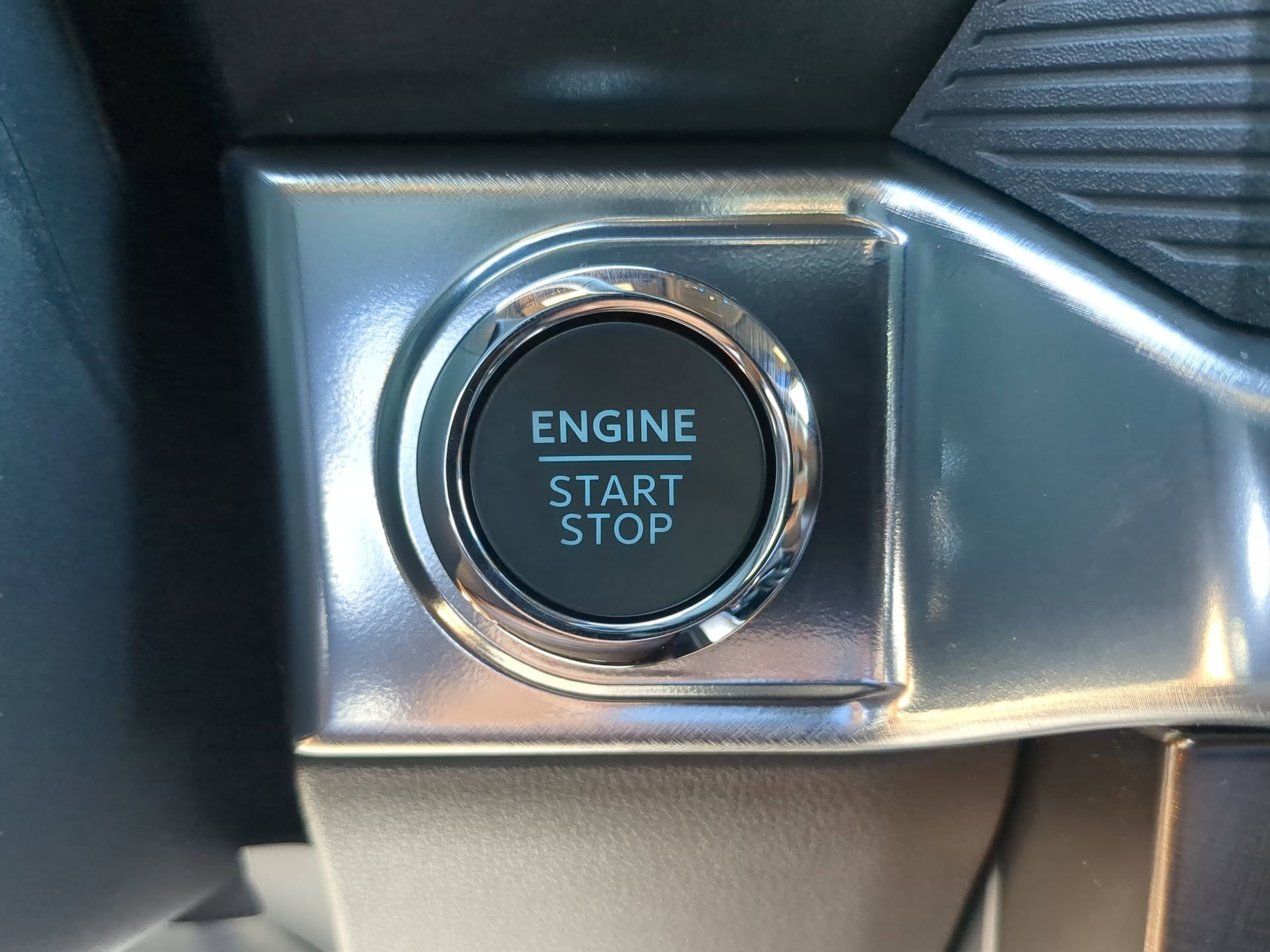 New 2026 Agate Black Metallic Ford King Ranch® image 60